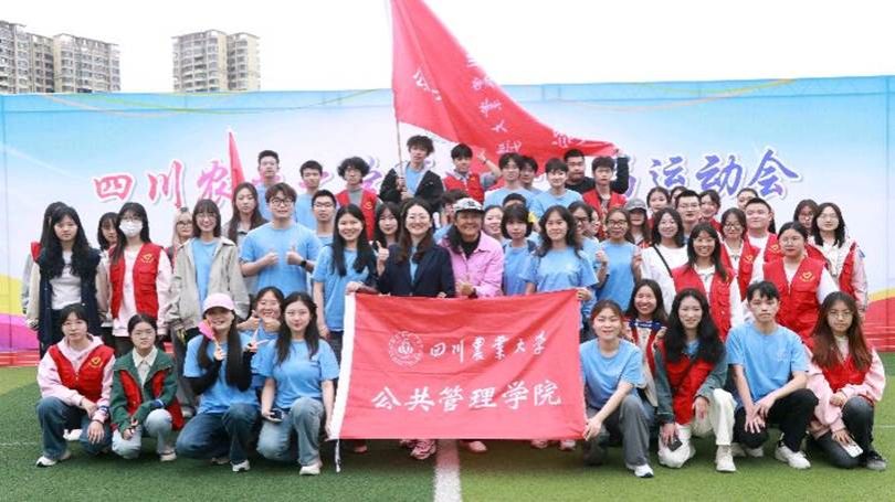 图示, 示意图

中度可信度描述已自动生成