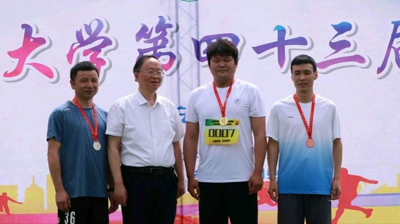图示, 示意图

中度可信度描述已自动生成